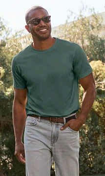 Man wearing a tee and jeans