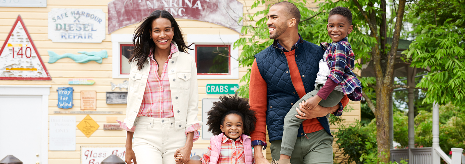 Playful Memorial Day Weekend Outfit Options for the Whole Family