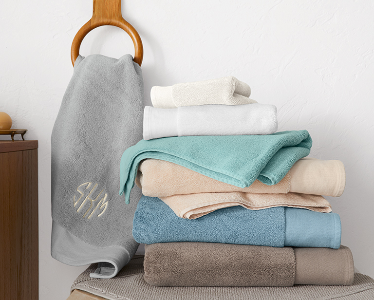 Must-Have Items to Put in Your Guest Bathroom | Lands’ End