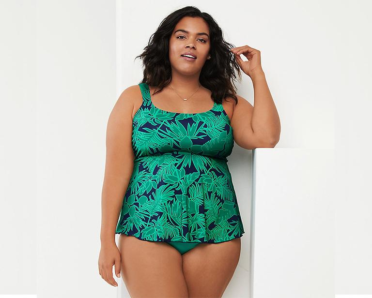 Top 4 Swimsuits Every Big-Busted Woman Needs